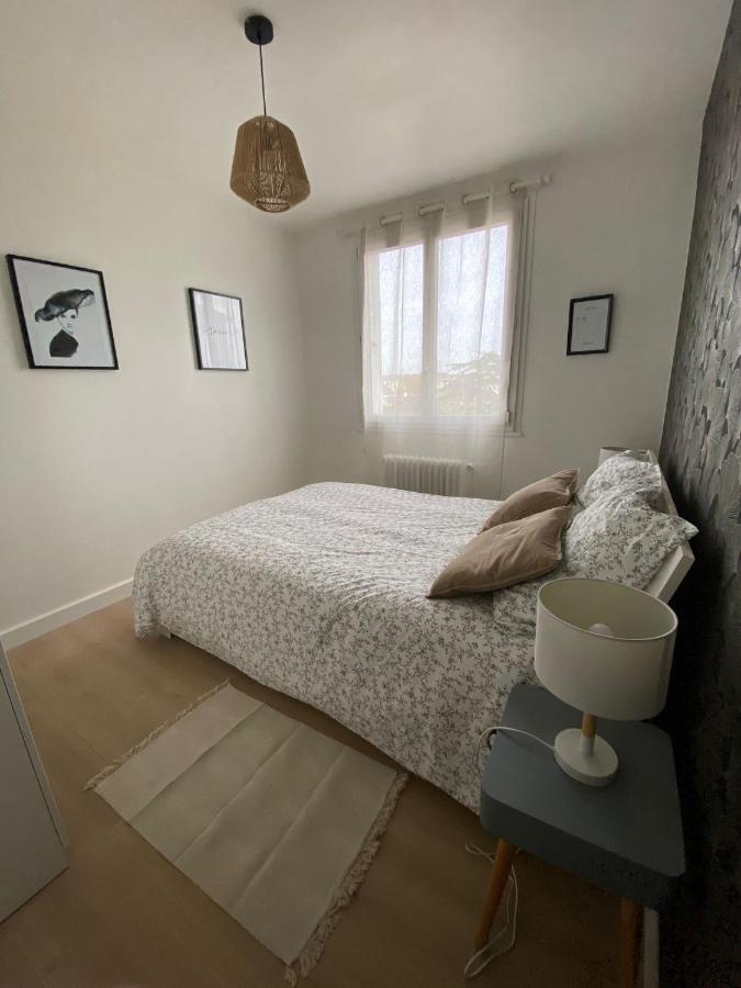 Appartement Cosy Pres De La Gare Avec Parking Saint-Pierre-des-Corps Exteriör bild