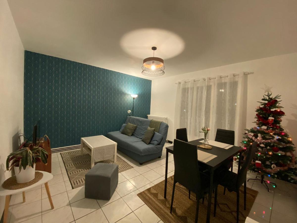 Appartement Cosy Pres De La Gare Avec Parking Saint-Pierre-des-Corps Exteriör bild